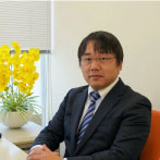 服部商事 株式会社 代表：服部 匡晃